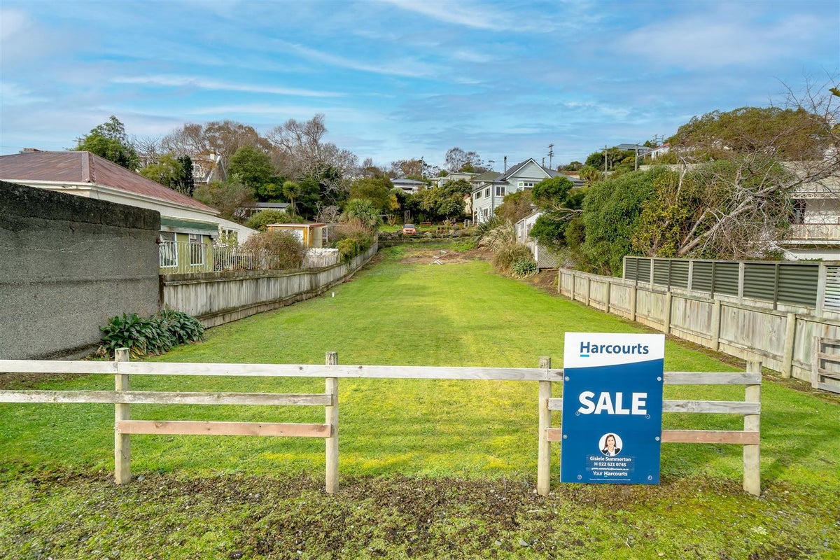 73 Wickliffe Terrace, Port Chalmers, Dunedin - Carousel 1