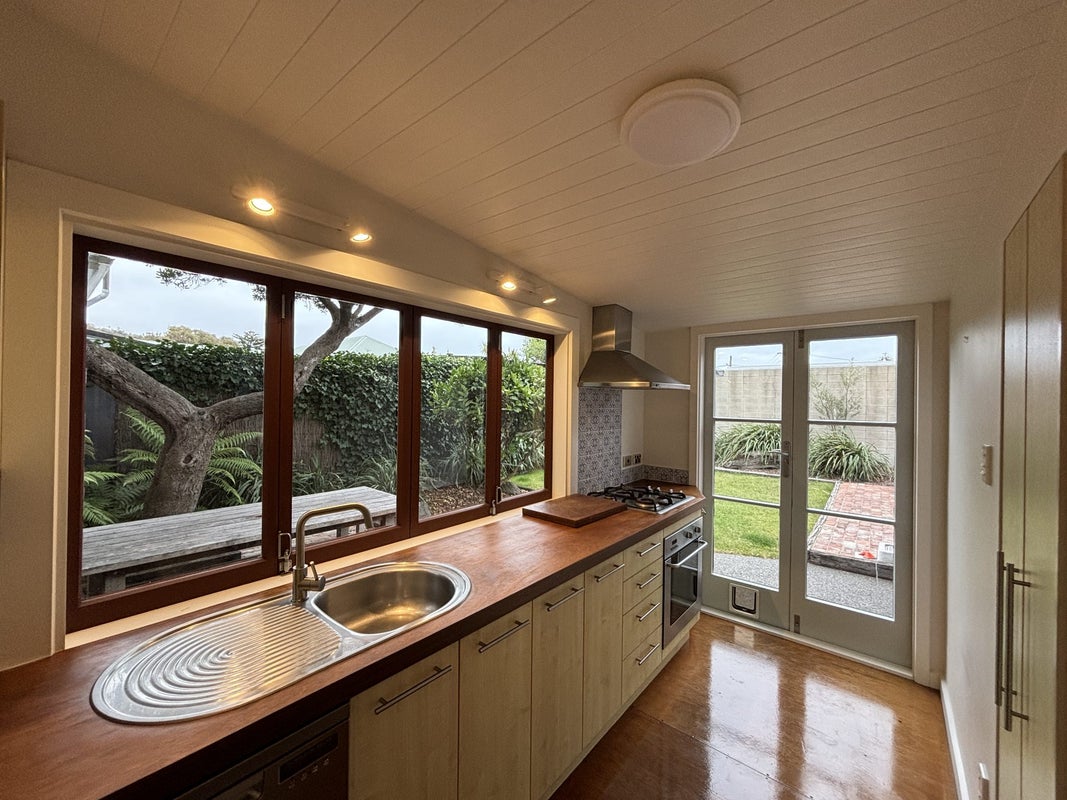 31 Dryden Street, Sumner, Christchurch - Carousel 2
