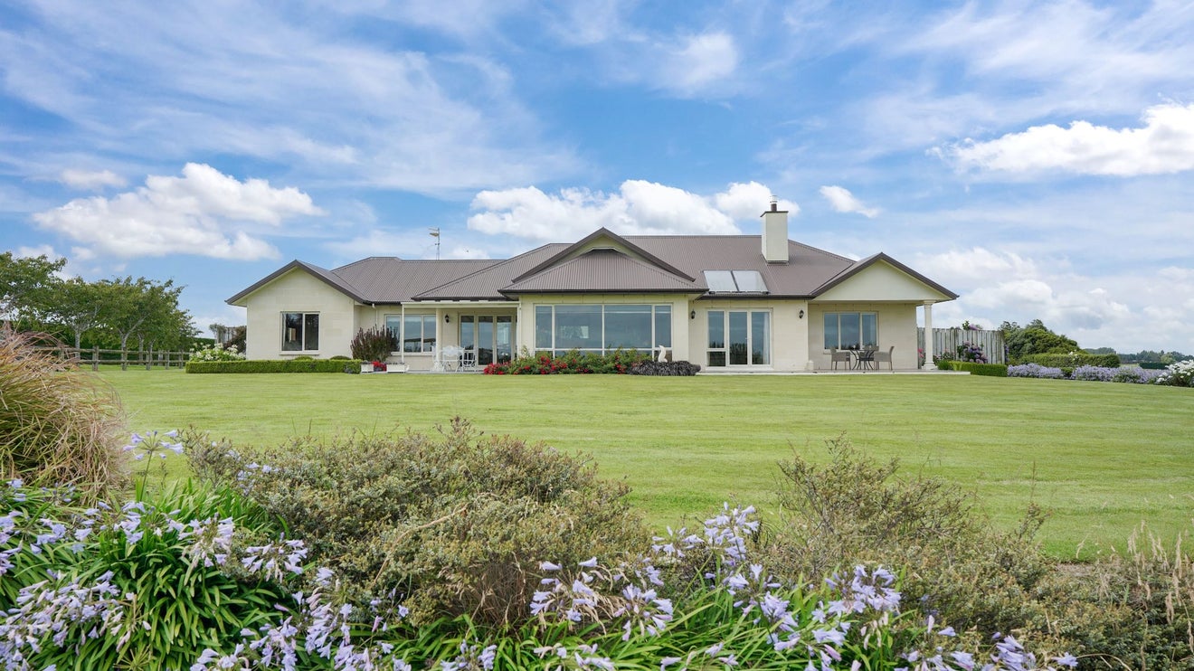 444B O'Shannessy Road, Lochiel, Winton - Carousel 1