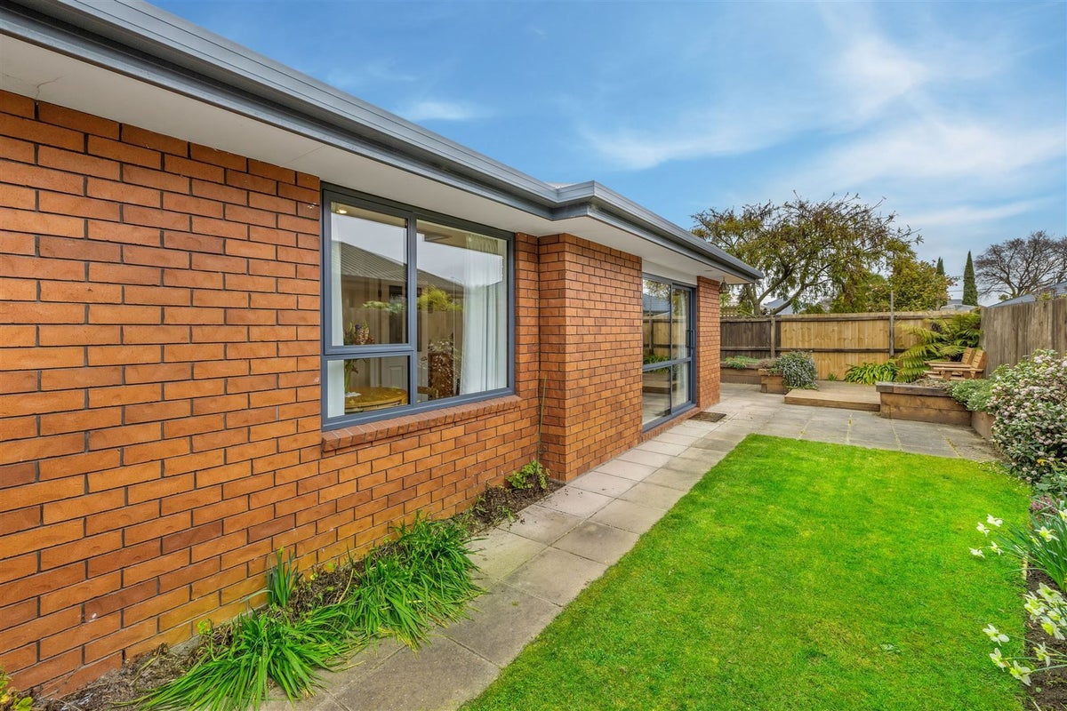 8A Cardigan Bay Place, Addington, Christchurch - Carousel 15