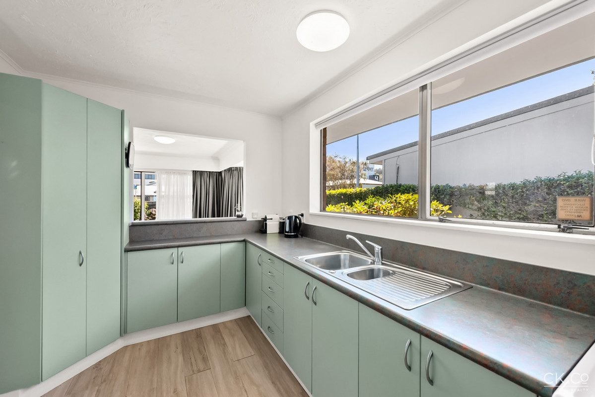 4/6 Cornwall Street, Hutt Central, Lower Hutt - Carousel 2