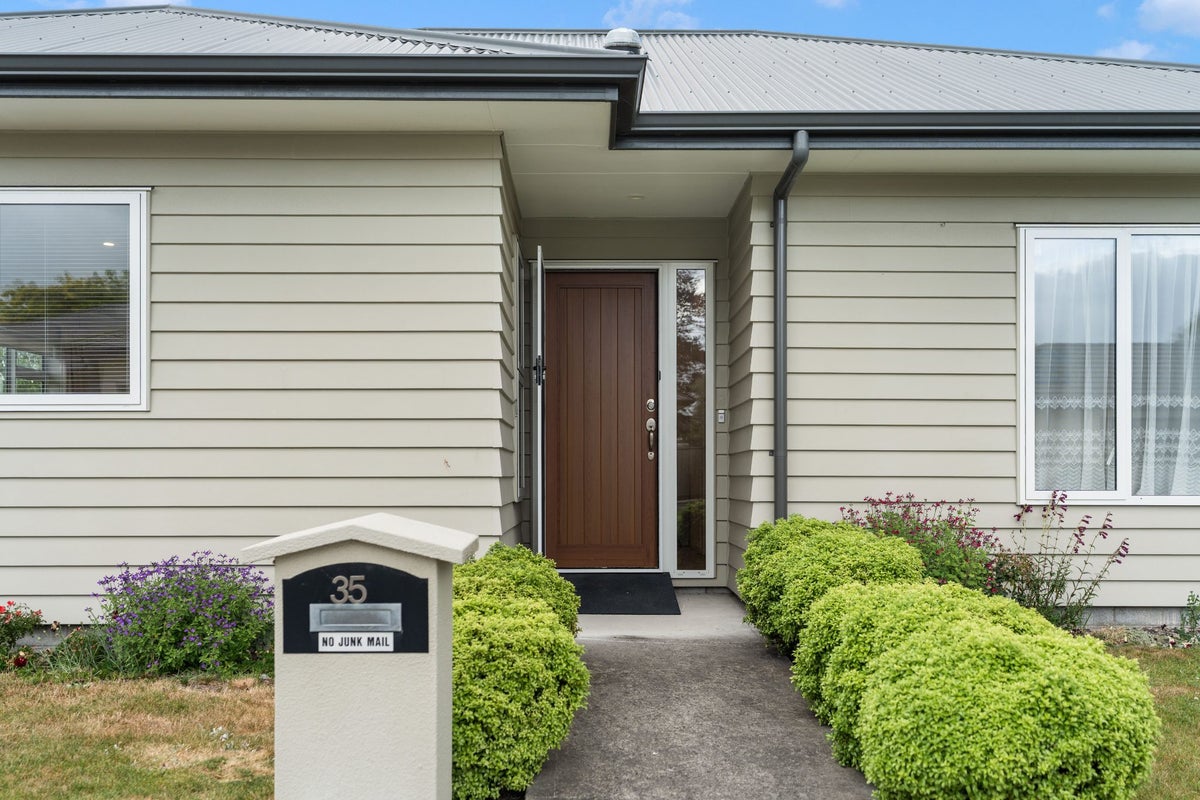 35 John McDonald Mews, Masterton, Masterton - Carousel 19