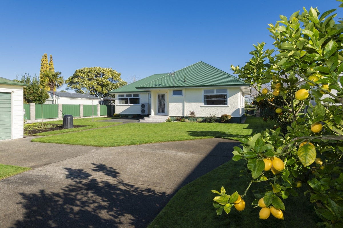 39 Ormond Road, Whataupoko, Gisborne - Carousel 1