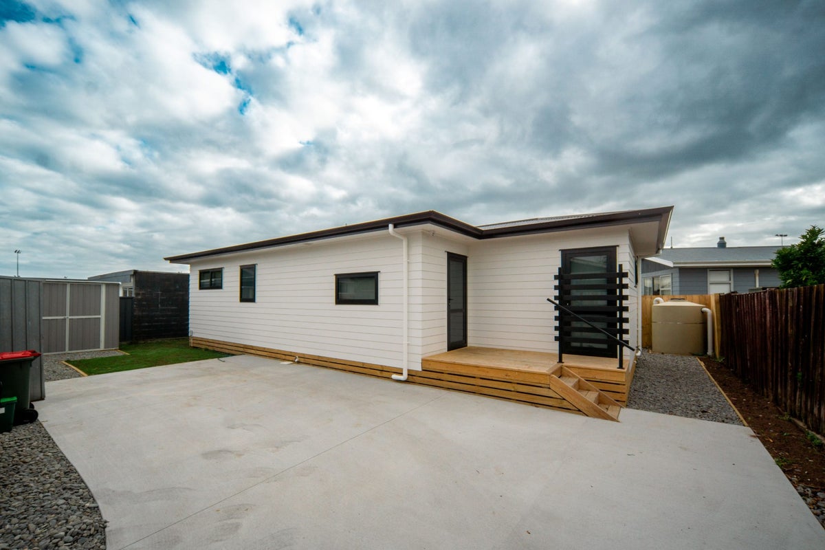 36 Hyde Avenue, Nawton, Hamilton - Carousel 1