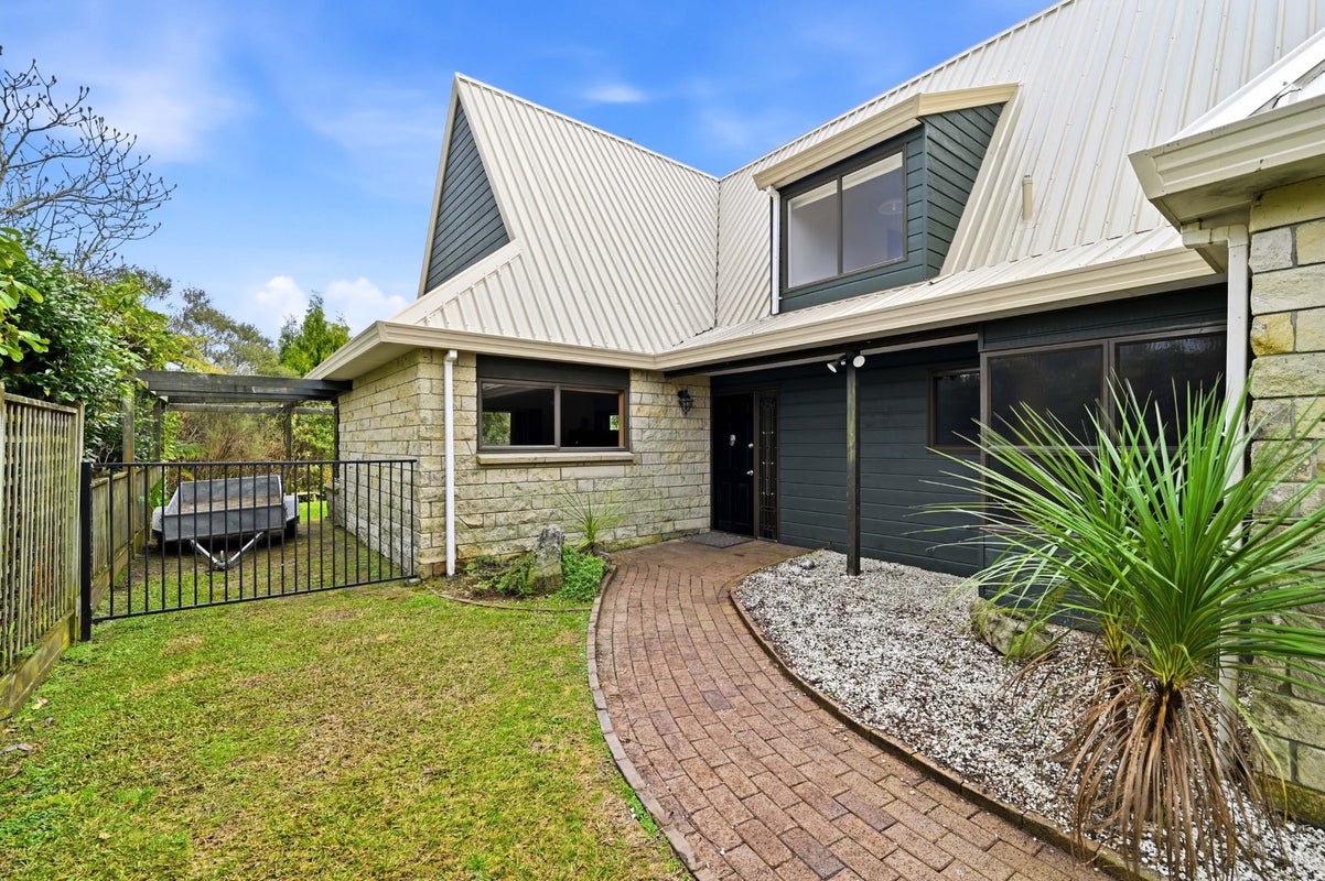 24 Gillam Crescent, Springfield, Rotorua - Carousel 2