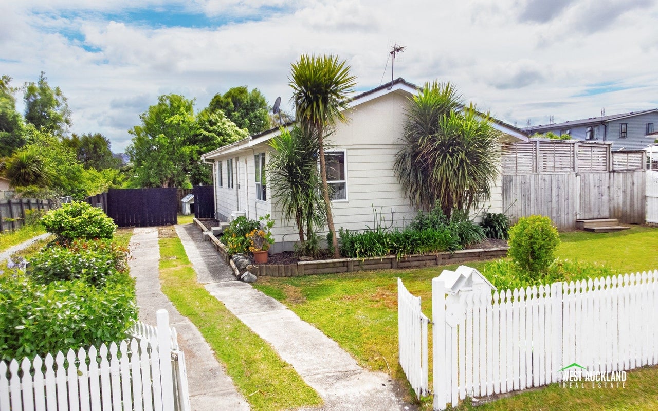 9 Arodella Crescent, Ranui, Auckland - Carousel 1