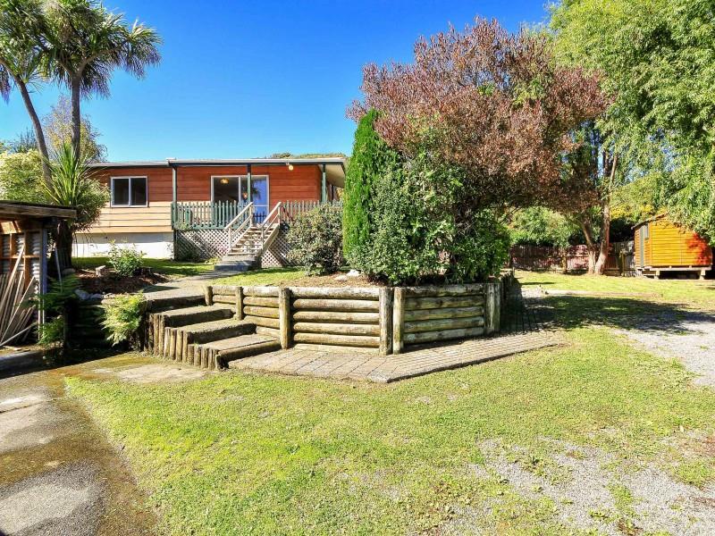 19 Oaklands Grove, Clouston Park, Upper Hutt - Carousel 22