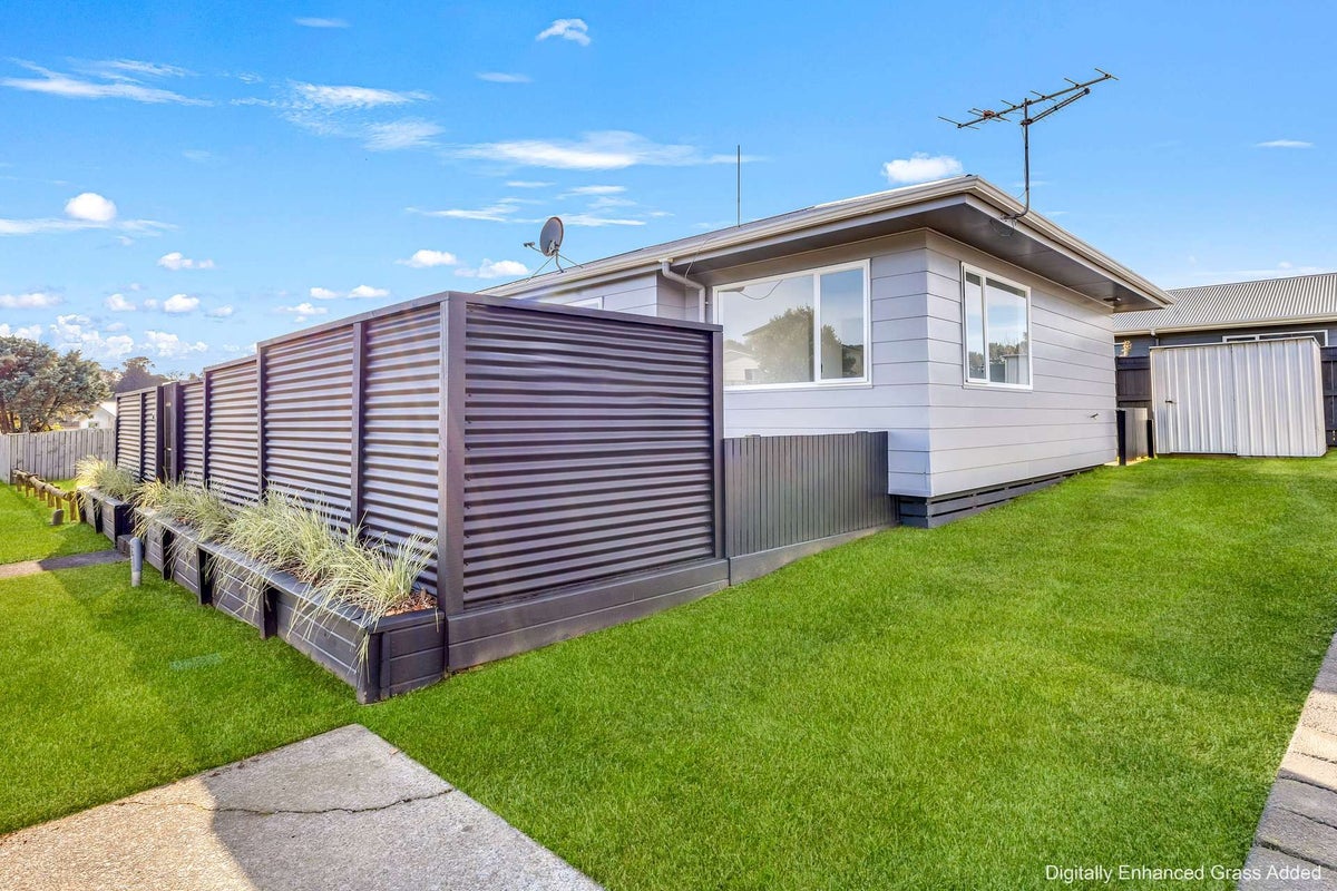 1/58 Riversdale Drive, Merrilands, New Plymouth - Carousel 40