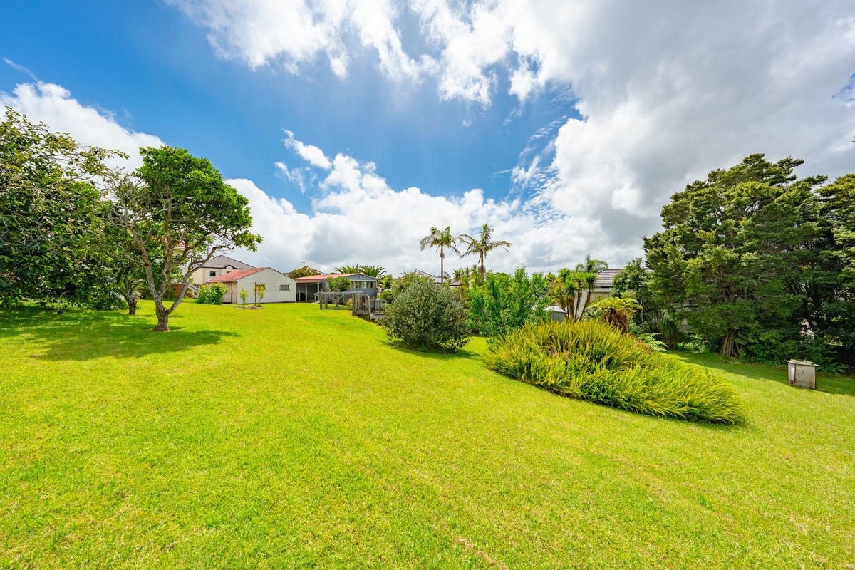 35 Matata Street, Blockhouse Bay, Auckland - Carousel 2