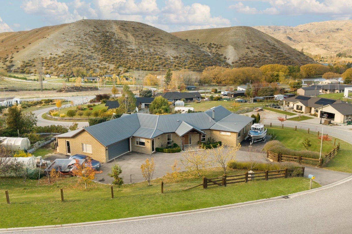 6 Lowburn Terrace, Lowburn, Cromwell - Carousel 1