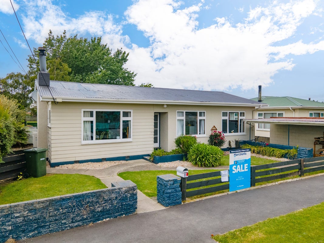 11 Milner Street, Oamaru North, Oamaru - Carousel 2