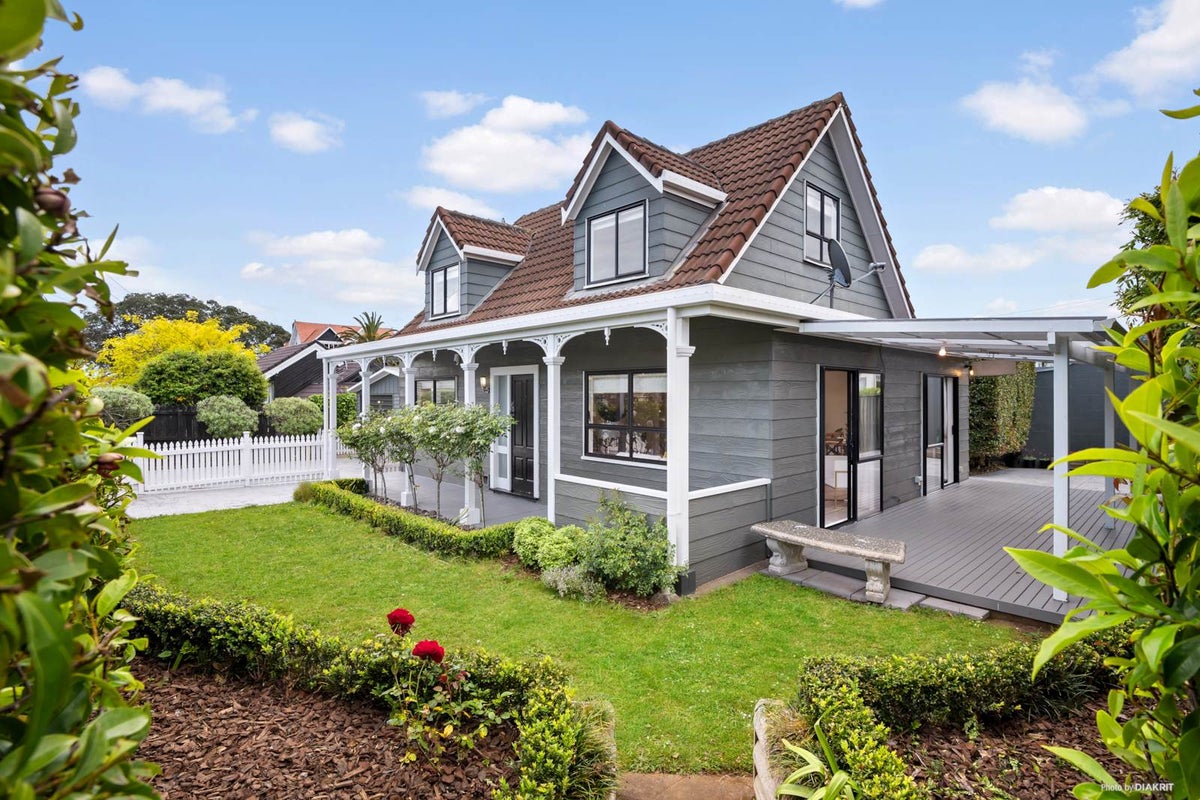 28 Fairholme Avenue, Epsom, Auckland - Carousel 2