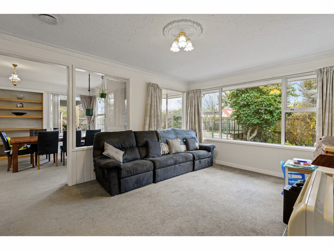 29 Grimseys Road, Redwood, Christchurch - Carousel 2