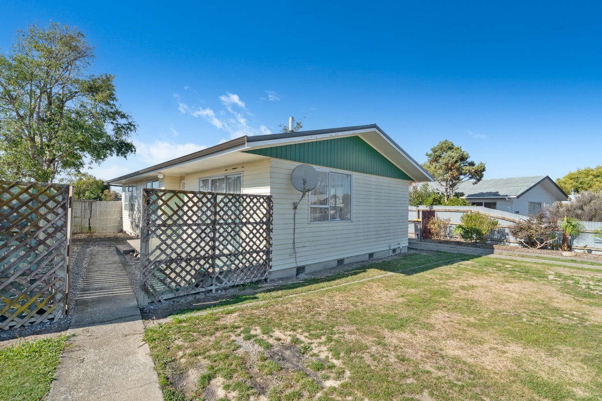 48 Kippenberger Street, Masterton, Masterton, Wellington - Carousel 1