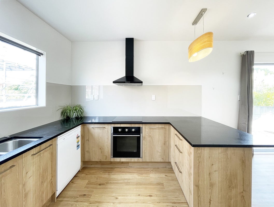 21C Geneva Place, Blockhouse Bay, Auckland - Carousel 2