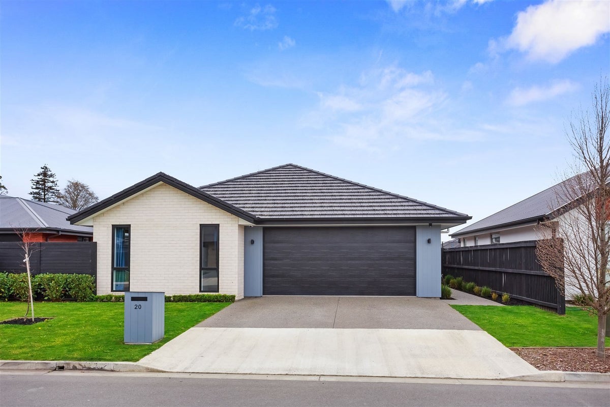 20 Minerva Crescent, Woodend, Woodend - Carousel 1