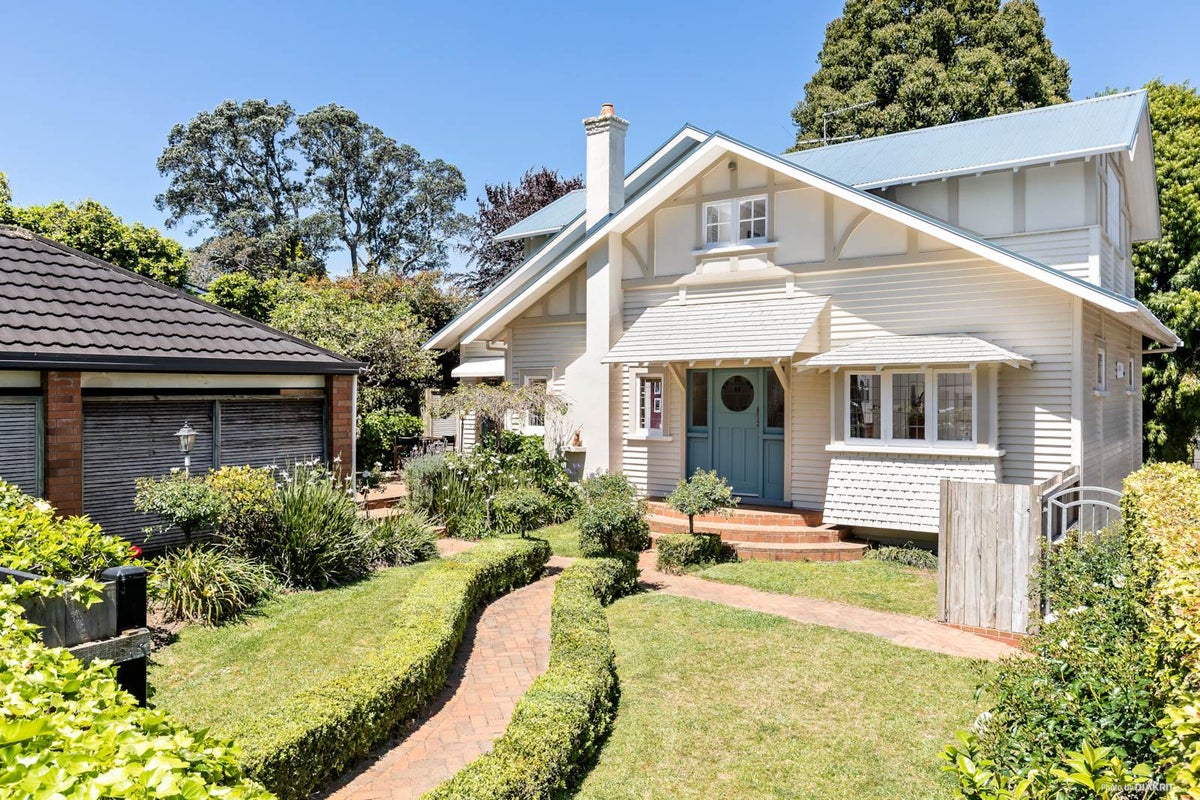 3 Ngaroma Road, Epsom, Auckland - Carousel 1