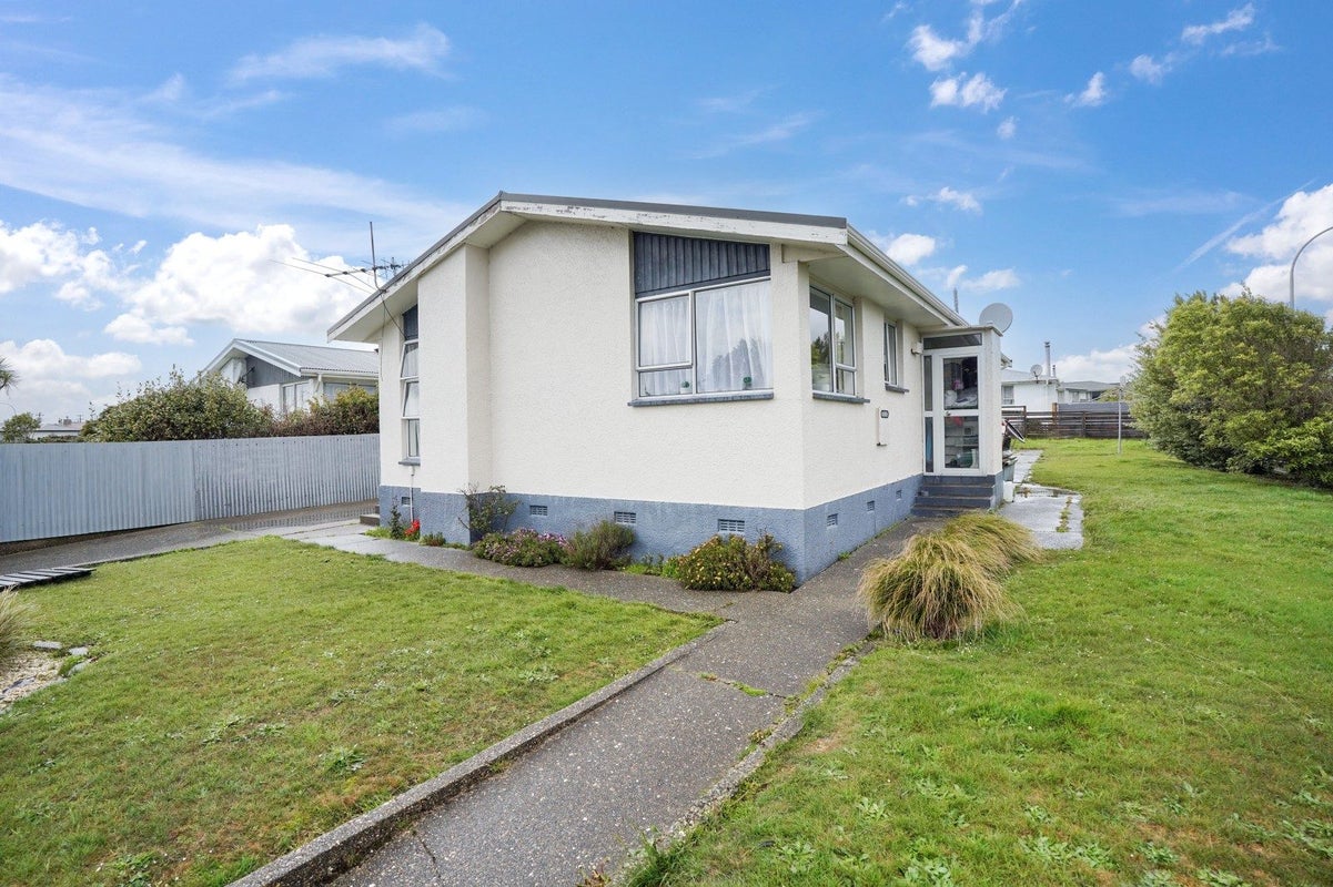 2 Burns Street, Kew, Invercargill, Southland - Carousel 1