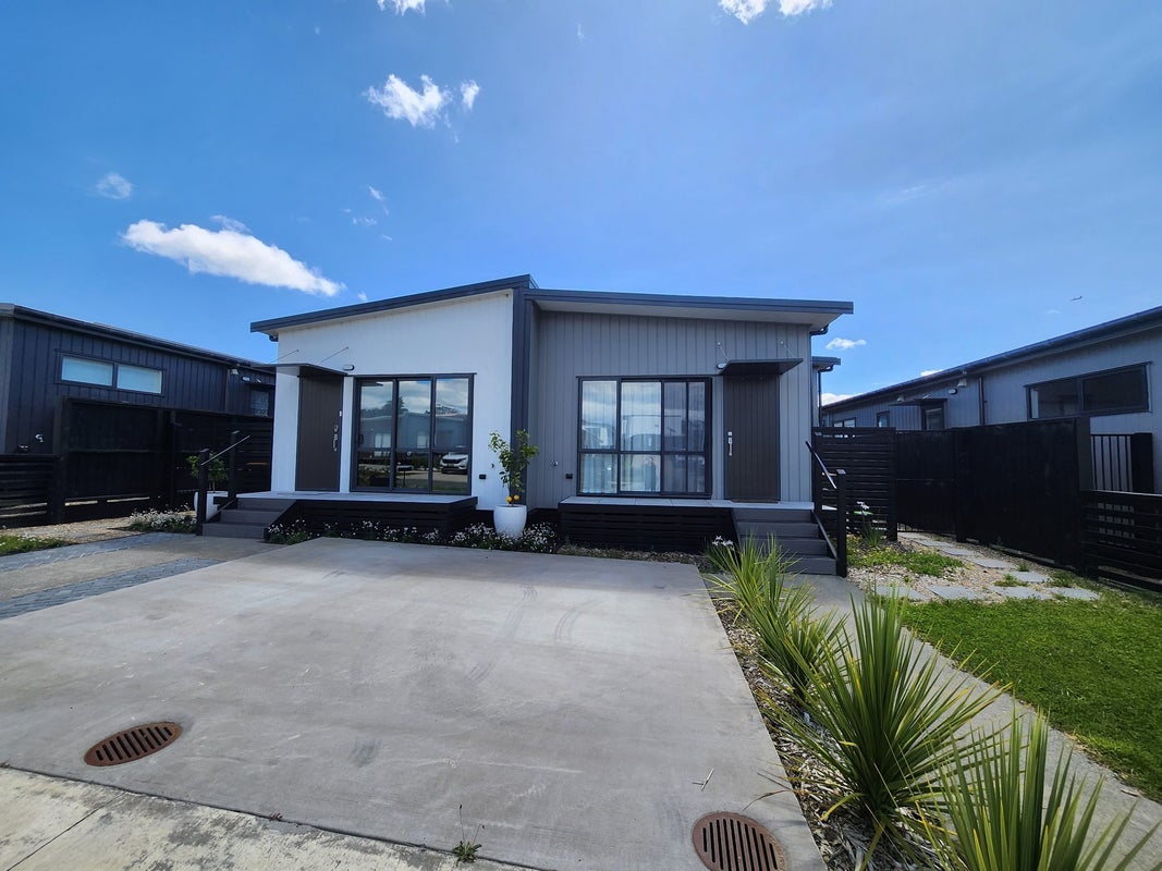 27 Tahere Road, Totara Park, Auckland - Carousel 1