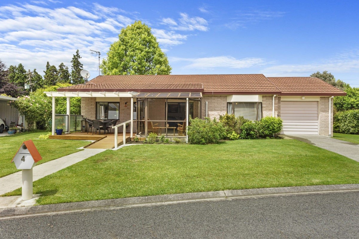 4 Heron Court, Te Kowhai, Hamilton - Carousel 1