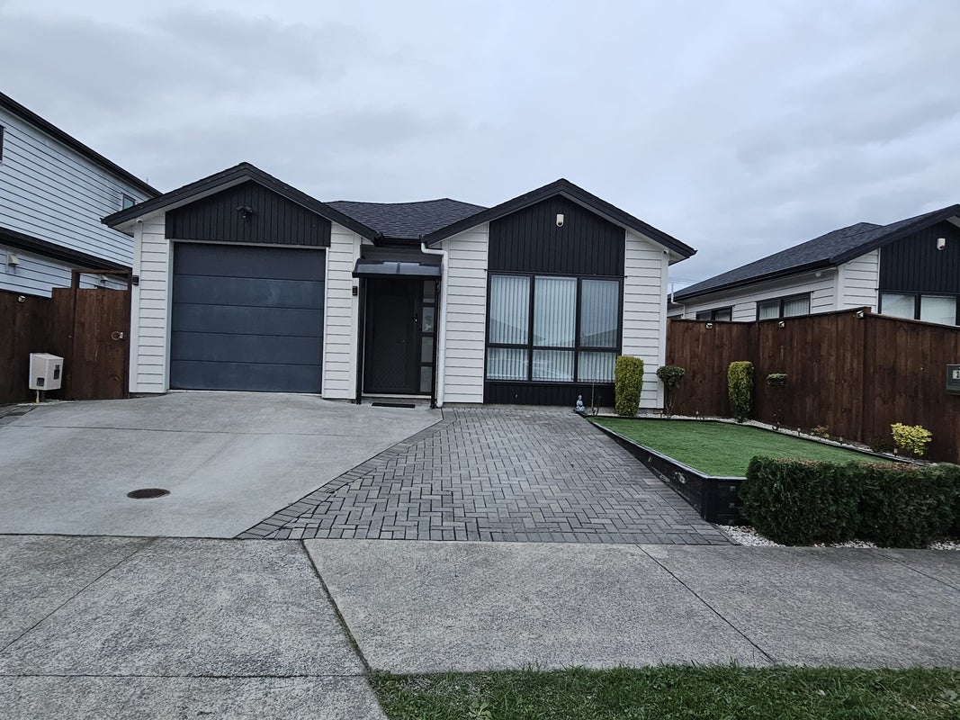 24 Survila street, Takanini, Auckland - Carousel 1