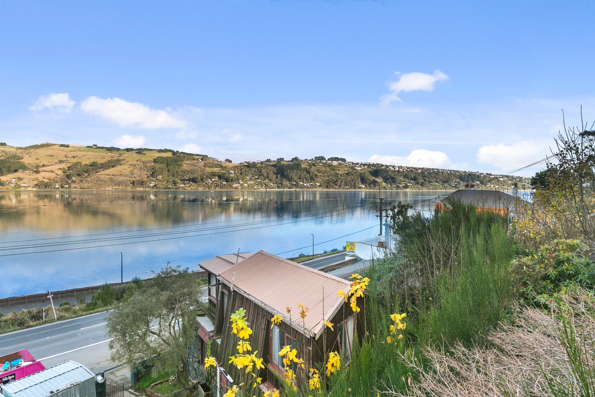 221 Ravensbourne Road, Ravensbourne, Dunedin - Carousel 1
