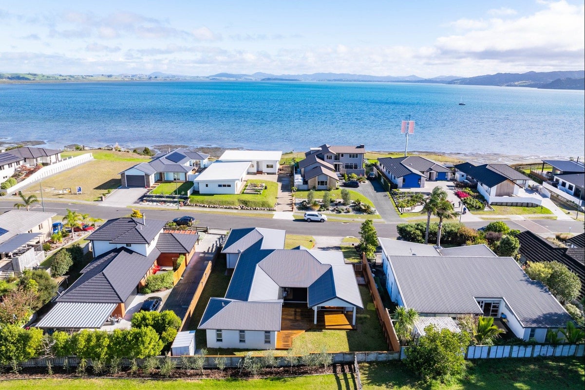 33 Karoro Road, One Tree Point, Whangarei - Carousel 2