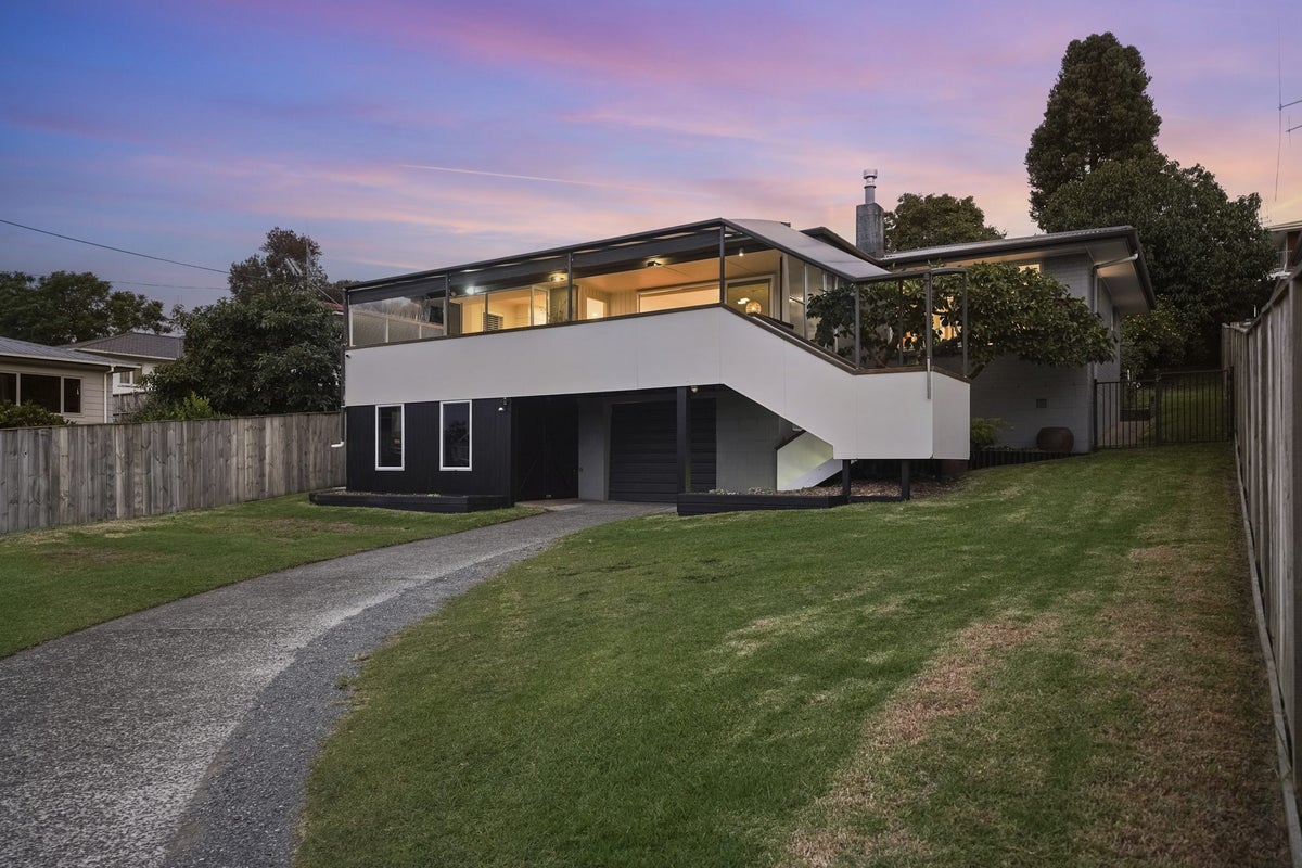 33 Linley Terrace, Judea, Tauranga - Carousel 2