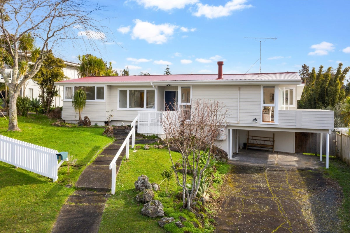 38 Mawson Avenue, Torbay, Auckland - Carousel 2