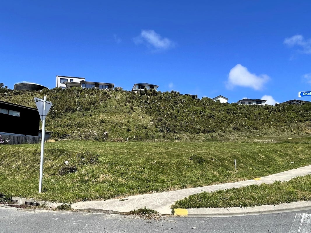 33 Ken Douglas Drive, Aotea, Porirua - Carousel 2