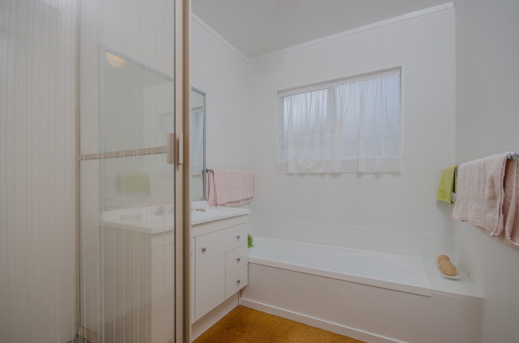 3/91 Lynwood Road, New Lynn, Auckland - Carousel 15