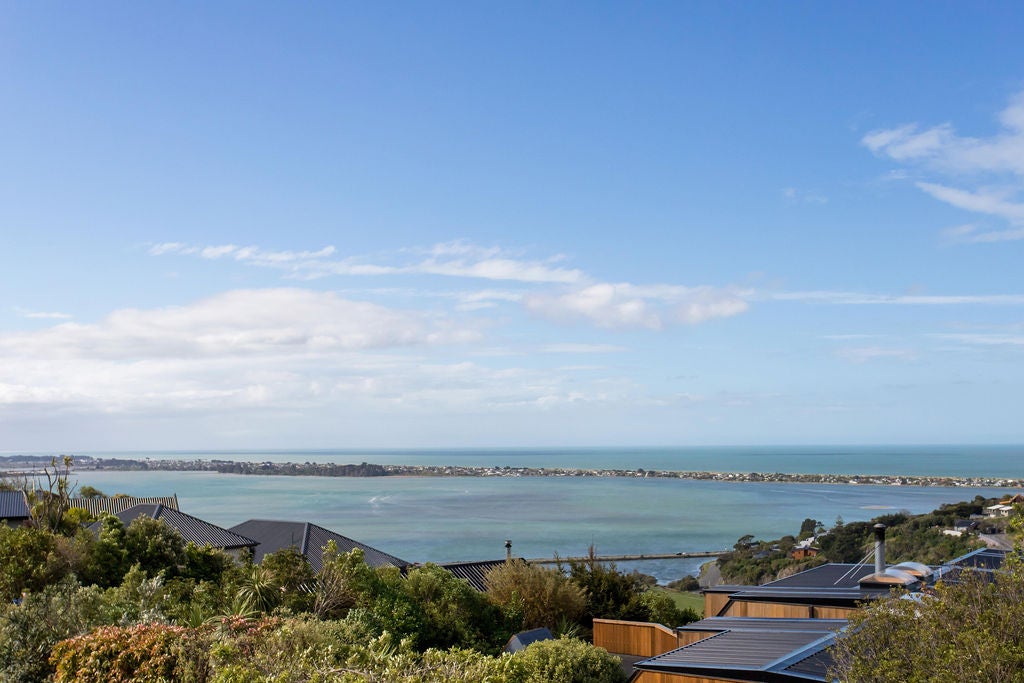 1/12 Patmos Place, Mount Pleasant, Christchurch - Carousel 2