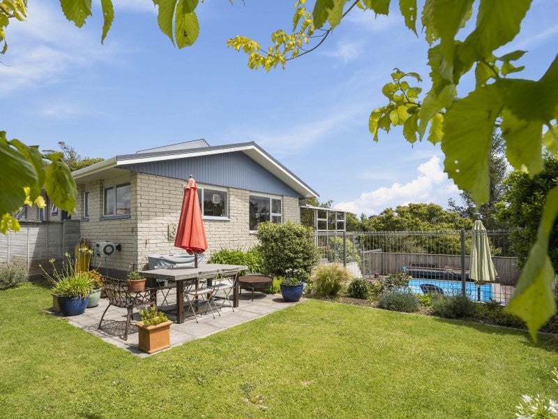 48A Nevada Drive, Merrilands, New Plymouth - Carousel 1