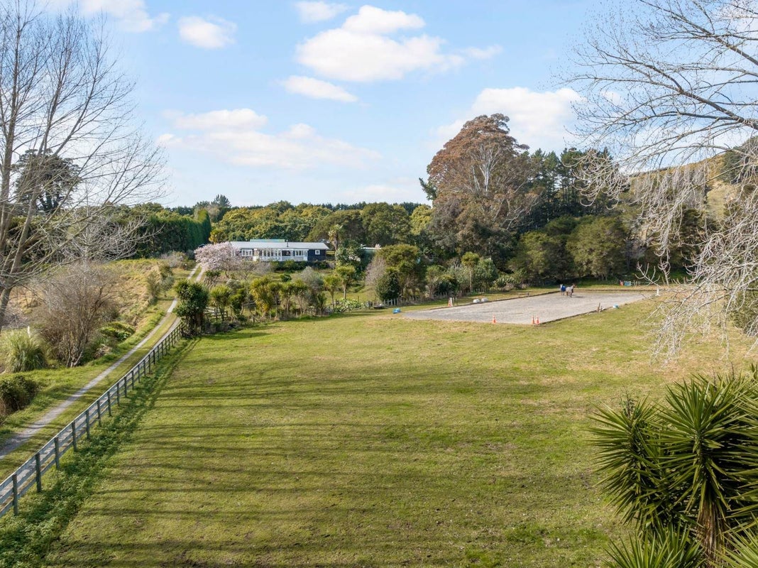 652E Welcome Bay Road, Waitao, Tauranga - Carousel 1