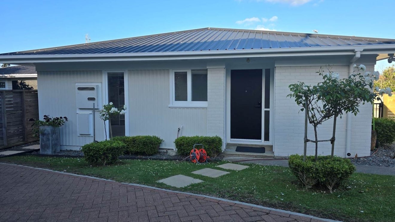10A Tuscan Place, Half Moon Bay, Auckland - Carousel 1