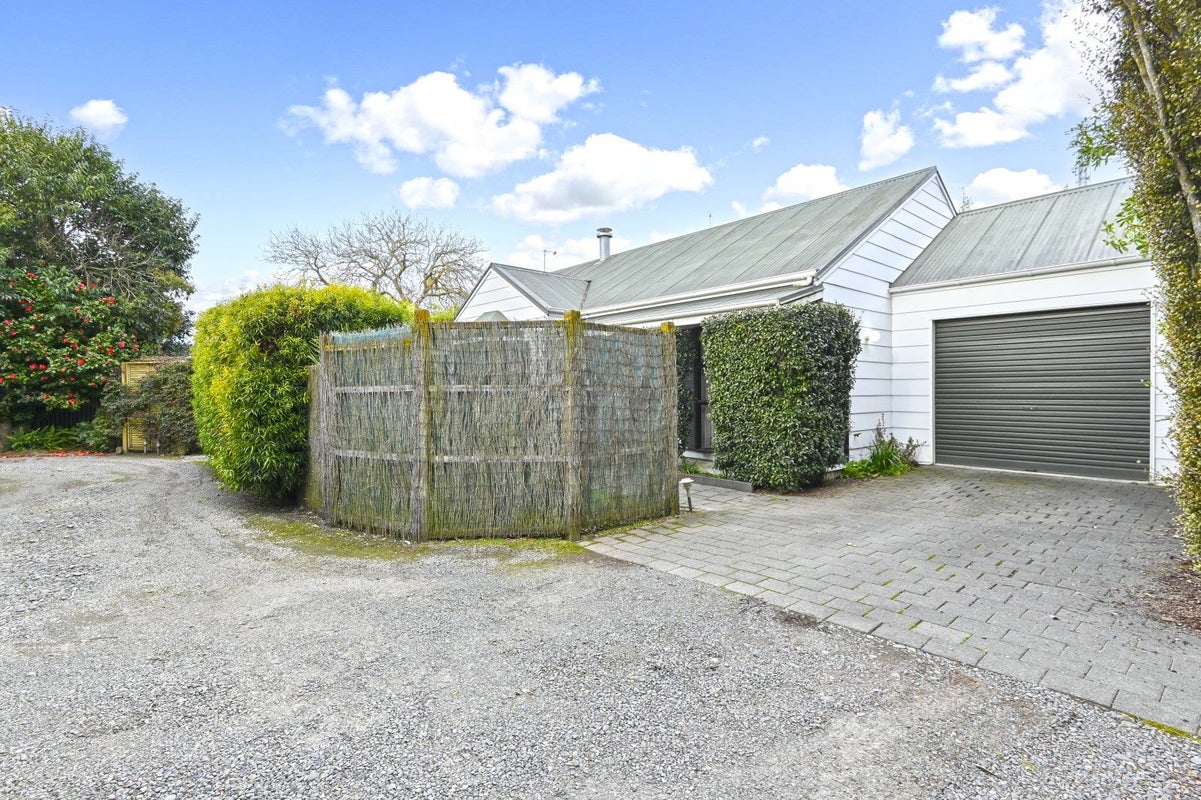 200A McLeod Street, Camberley, Hastings - Carousel 16