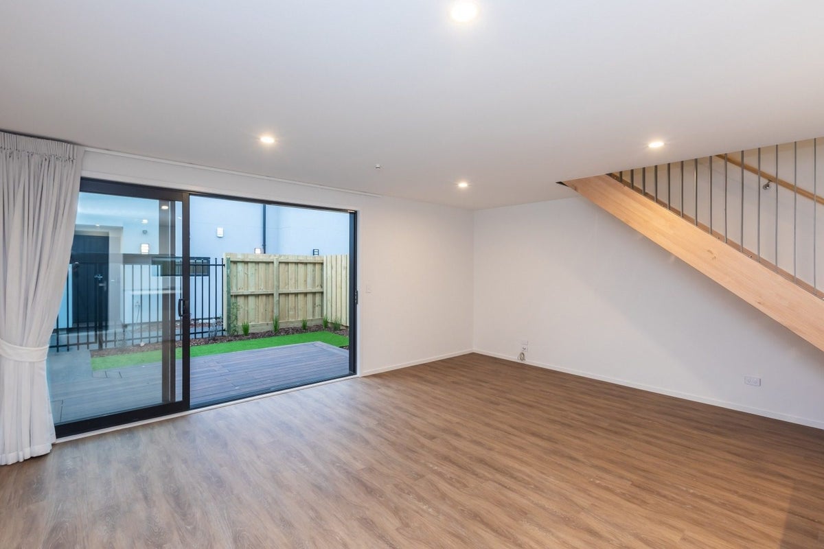 8/21 Siddal Place, Richmond, Christchurch - Carousel 2