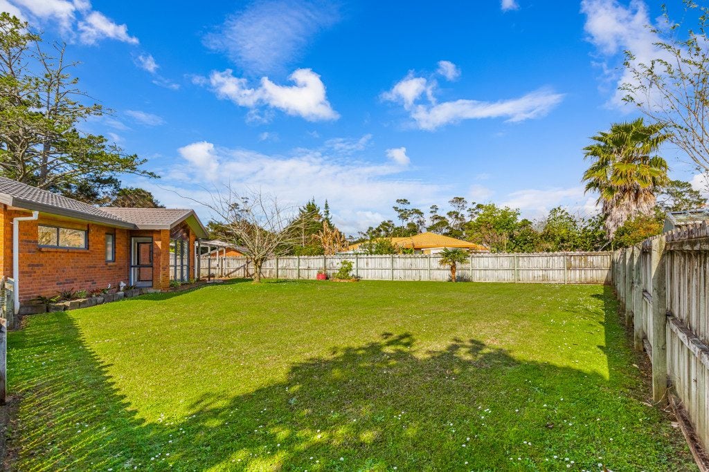 37 Waimoko Glen, Swanson, Auckland - Carousel 2
