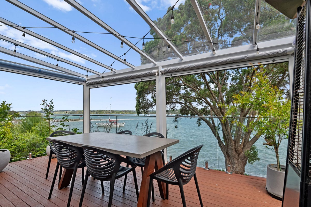 59 Pohutukawa Avenue, Shelly Park, Auckland - Carousel 2