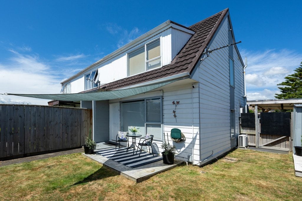 6/65 ARARINO ST, TRENTHAM, UPPER HUTT - Carousel 11