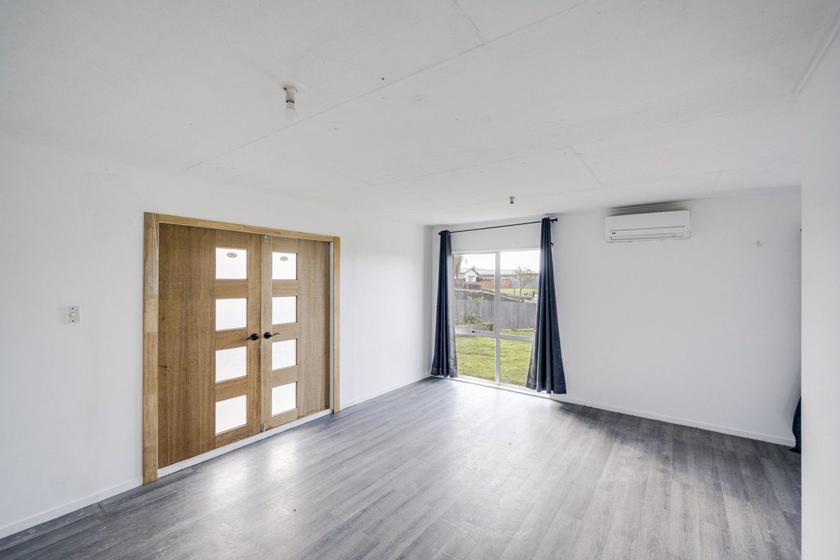 15B Kilkee Terrace, Flaxmere, Hastings - Carousel 2