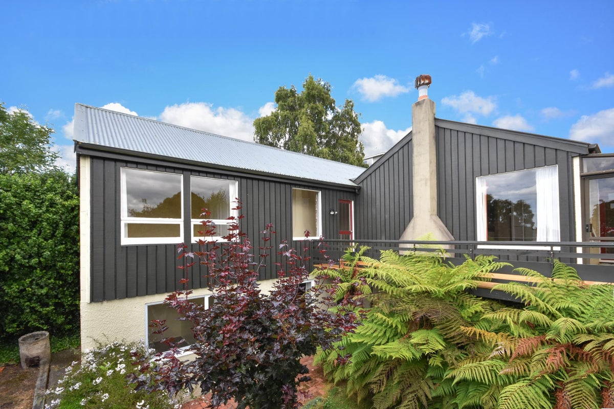 11 Picardy Street, Maryhill, Dunedin - Carousel 20