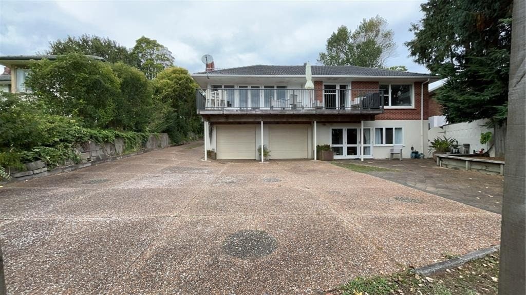 45 Ridge Road, Howick, Auckland - Carousel 1