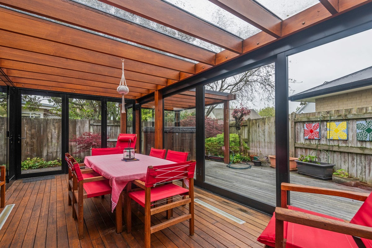 18 Durham Crescent, Palmerston North, Palmerston North - Carousel 39