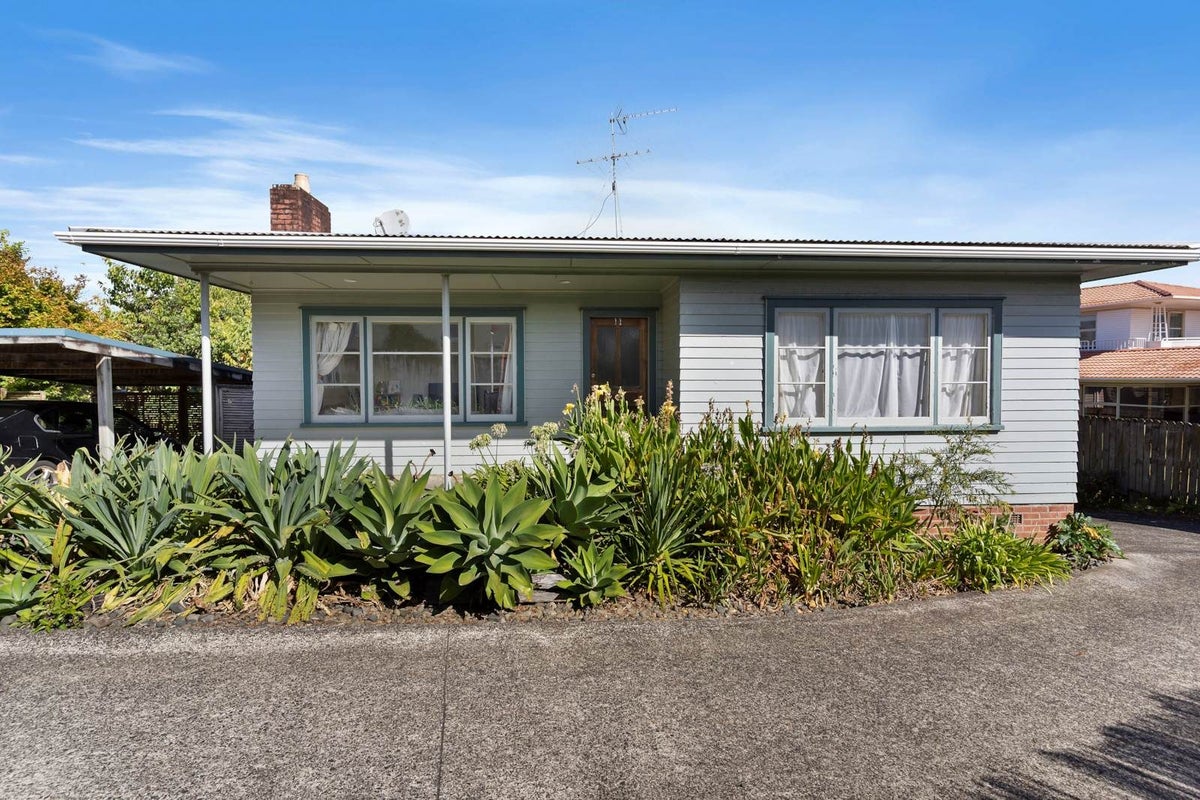 11A Elliot Street, Howick, Auckland - Carousel 1