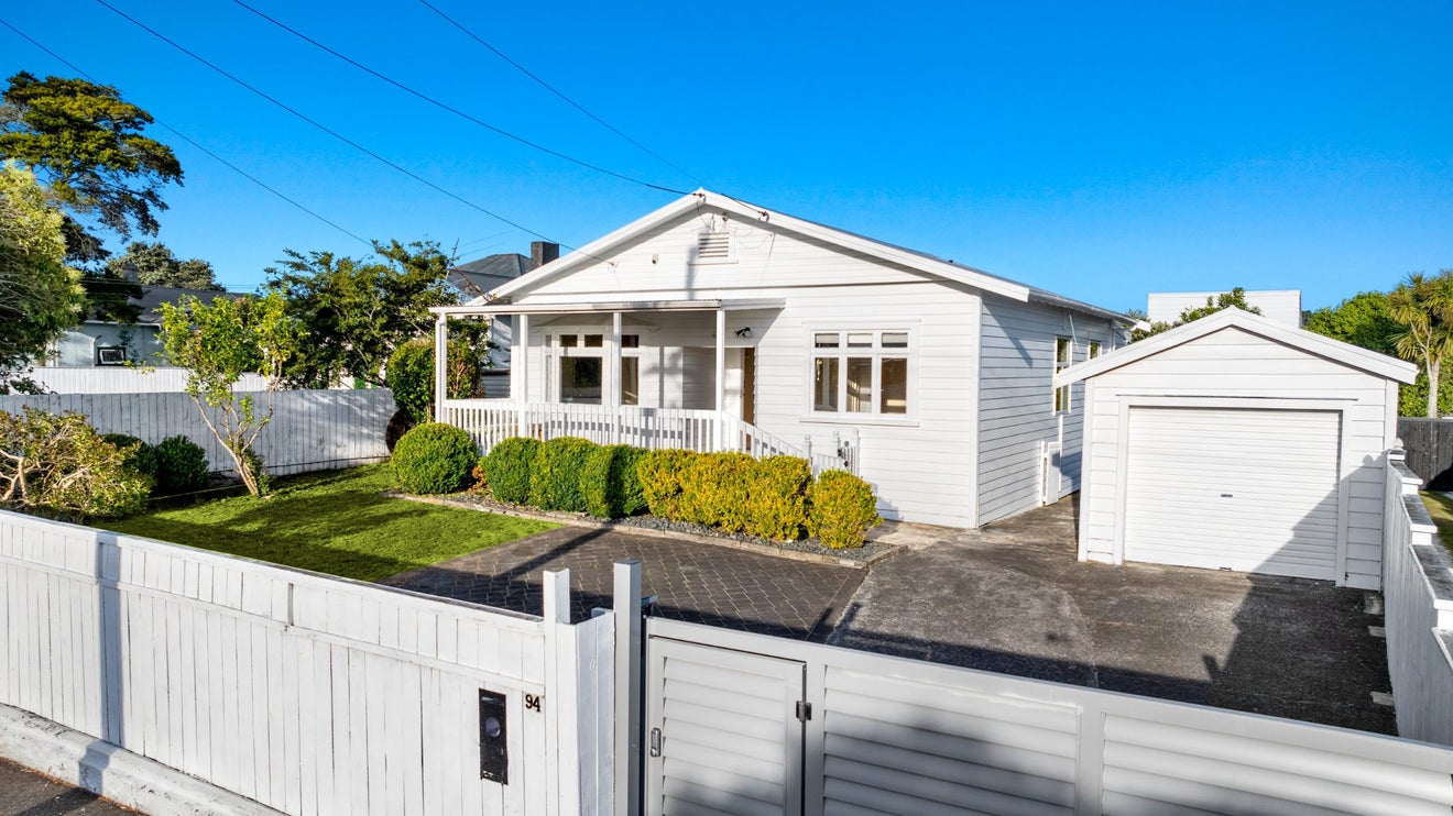 94 Blockhouse Bay Road, Avondale, Auckland - Carousel 2