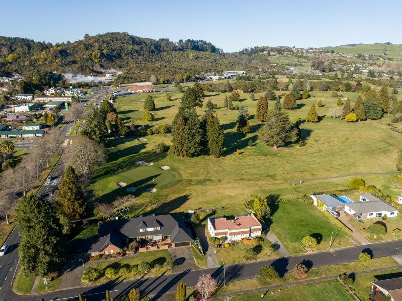 2 Gwendoline Street, Glenholme, Rotorua - Carousel 22