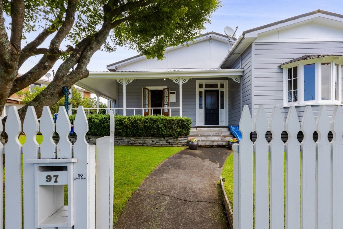 97 David Street, Lynmouth, New Plymouth - Carousel 1
