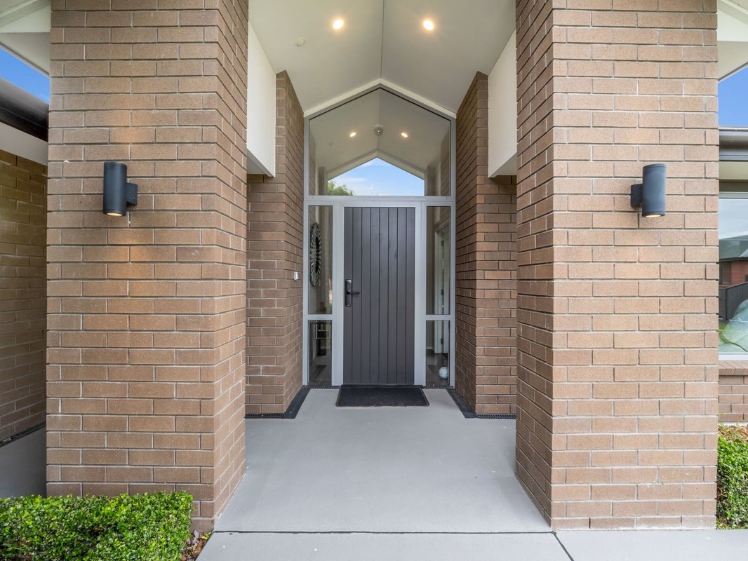 3 Crabapple Close, Milson, Palmerston North - Carousel 1