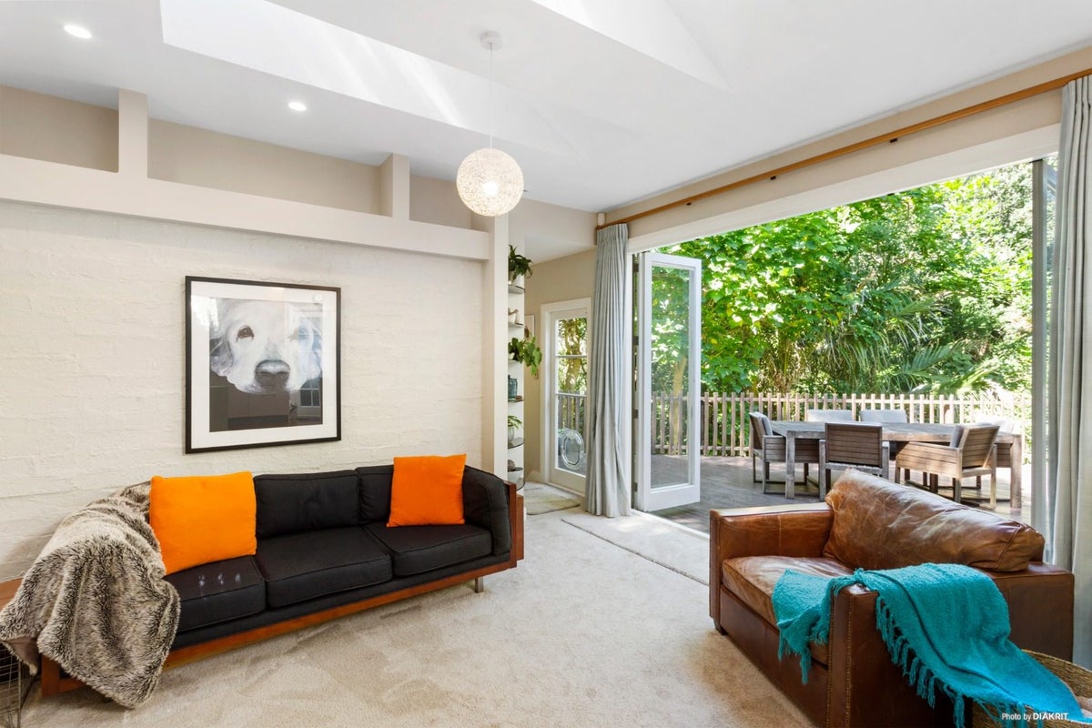 55 Pupuke Road, Birkenhead, Auckland - Carousel 2